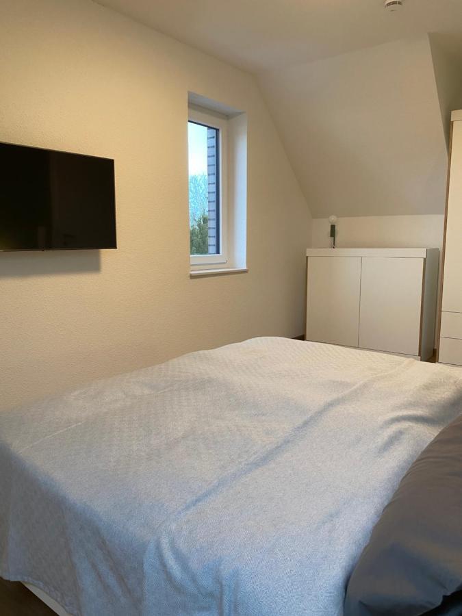Helle Dachgeschosswohnung In Bockhorn, Lk Friesland Bockhorn  Exterior photo
